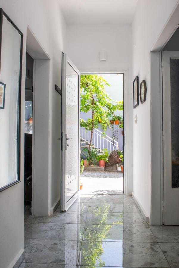Traditional Home Archangelos  Extérieur photo